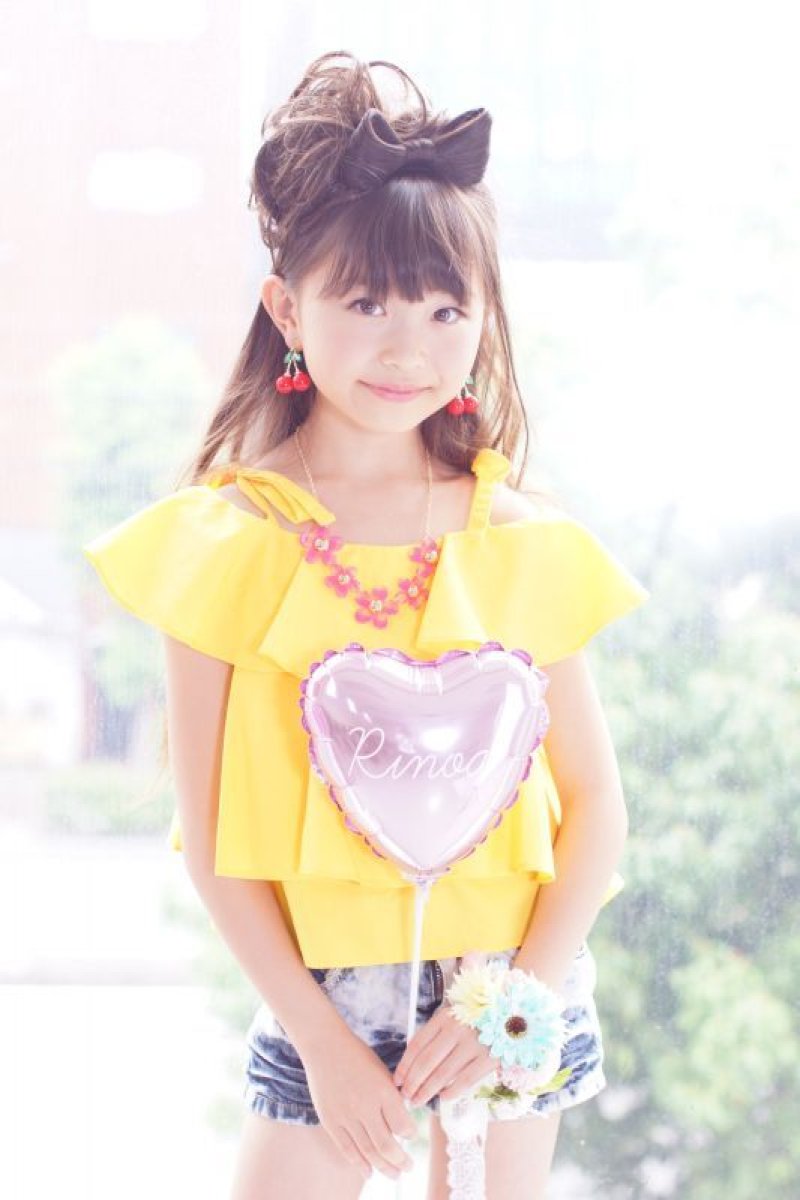 画像1: 2段フリルオフショルダーブラウス