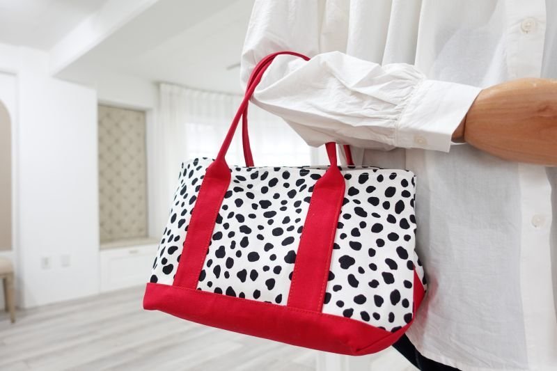 画像1: Ariana(アリアナ)3Roomsスクエア―トートバッグ【2サイズ展開】