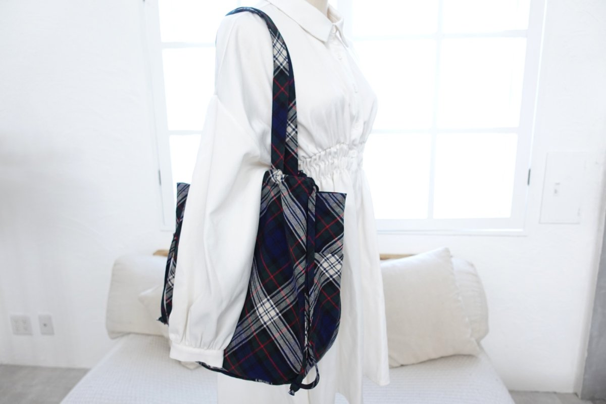 画像6: Pascale（パスカル）ラウンドフォルムのパッカブル巾着トートバッグ・2サイズ展開（ポケッタブル”タイプのトートバッグ） (6)