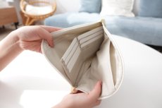 画像2: MMZ-165　Felicità（フェリーチェ）大切なものをまとめる！マルチポーチ型紙（診療ポーチ・母子手帳ケース・パスポートケース）3サイズ展開【2月3日発送開始商品】 (2)