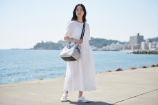 画像12: Sacchetto（サケット）コクーンシルエットのドローストリングバッグ/巾着トートバッグ【2サイズ展開】 (12)